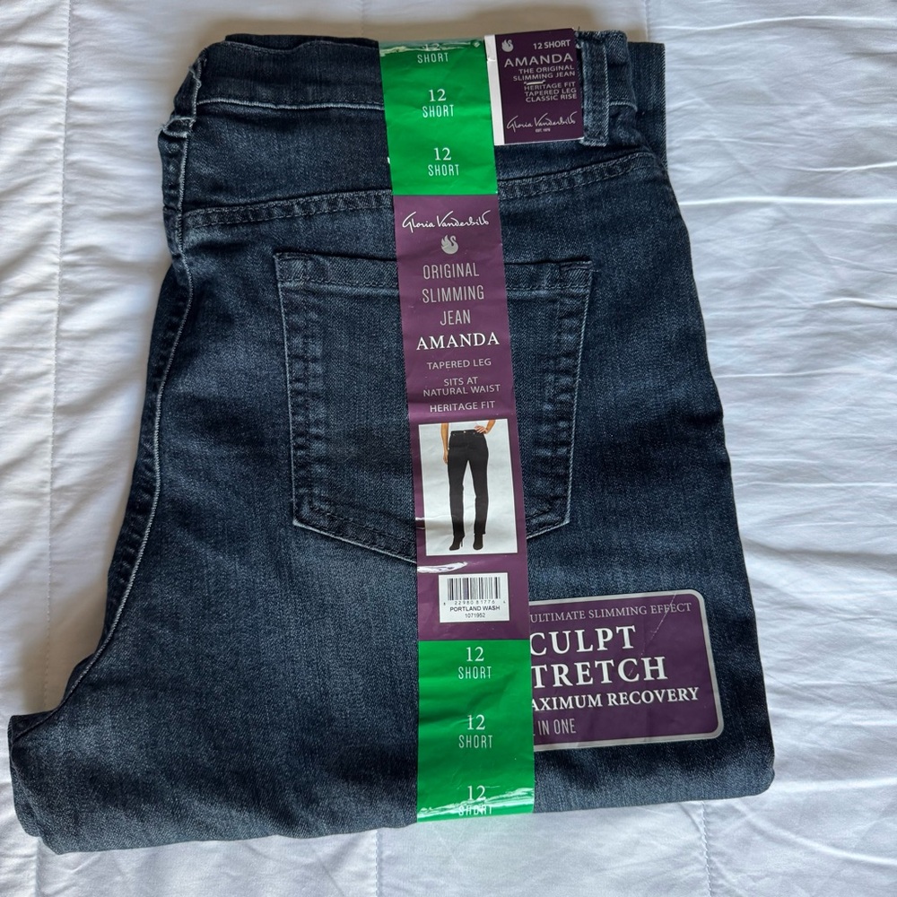 NWT Gloria Vanderbilt Heritage Fit Natural Waist Women's blue denim size 12